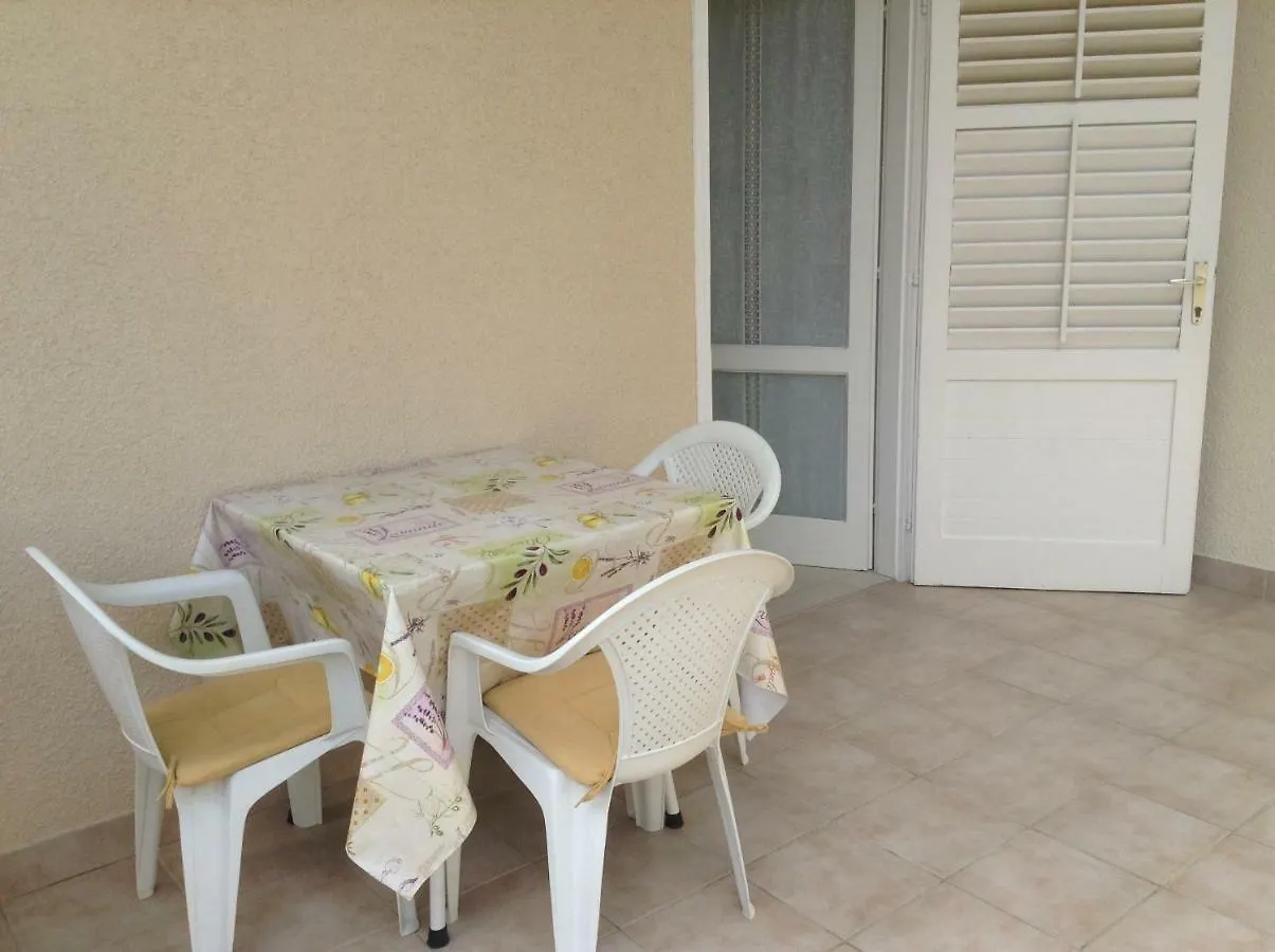 Apartment Biserka Barbat na Rabu