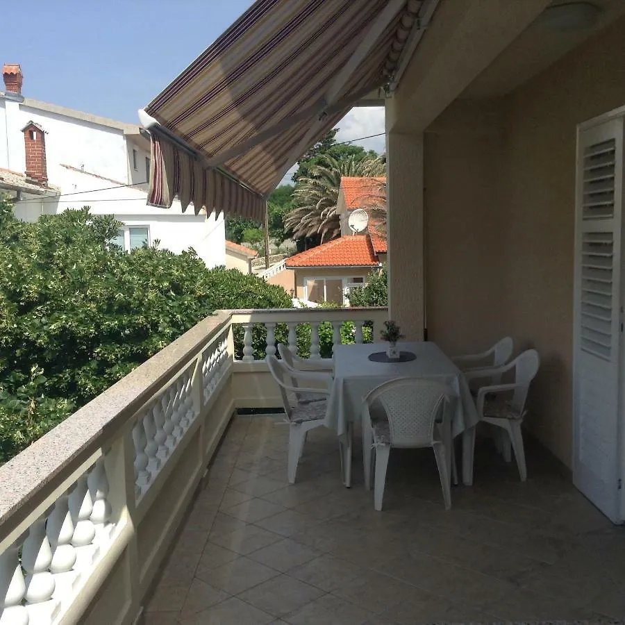 Apartment Biserka Barbat na Rabu